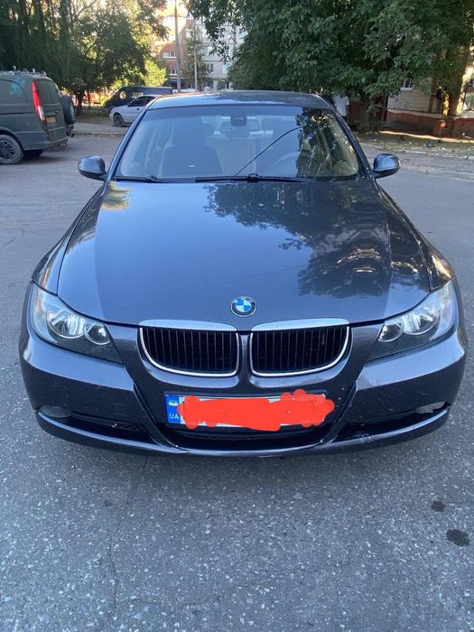 авто  BMW  320 .