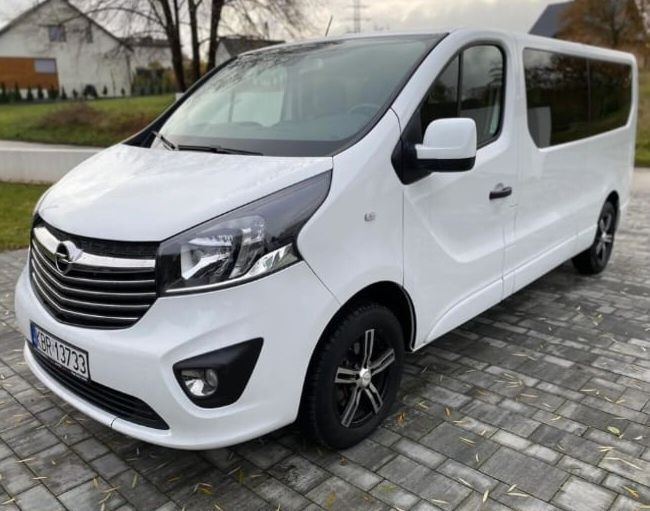 Wynajem Opel Vivaro bus 9-cio osobowy wynajem