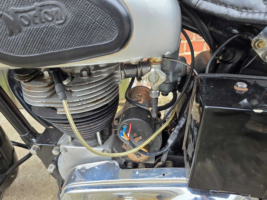 Norton ES2, rok 1952, pojemność 500cm3.  Świetny stan.