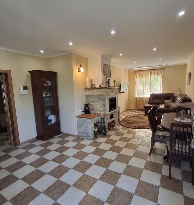 Дом-дача в Подгородном cо своим берегом и баней