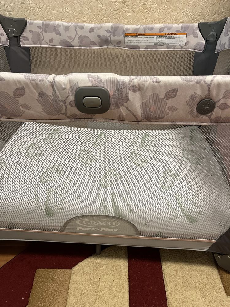 Продам дитяче ліжечко ( манеж) Graco