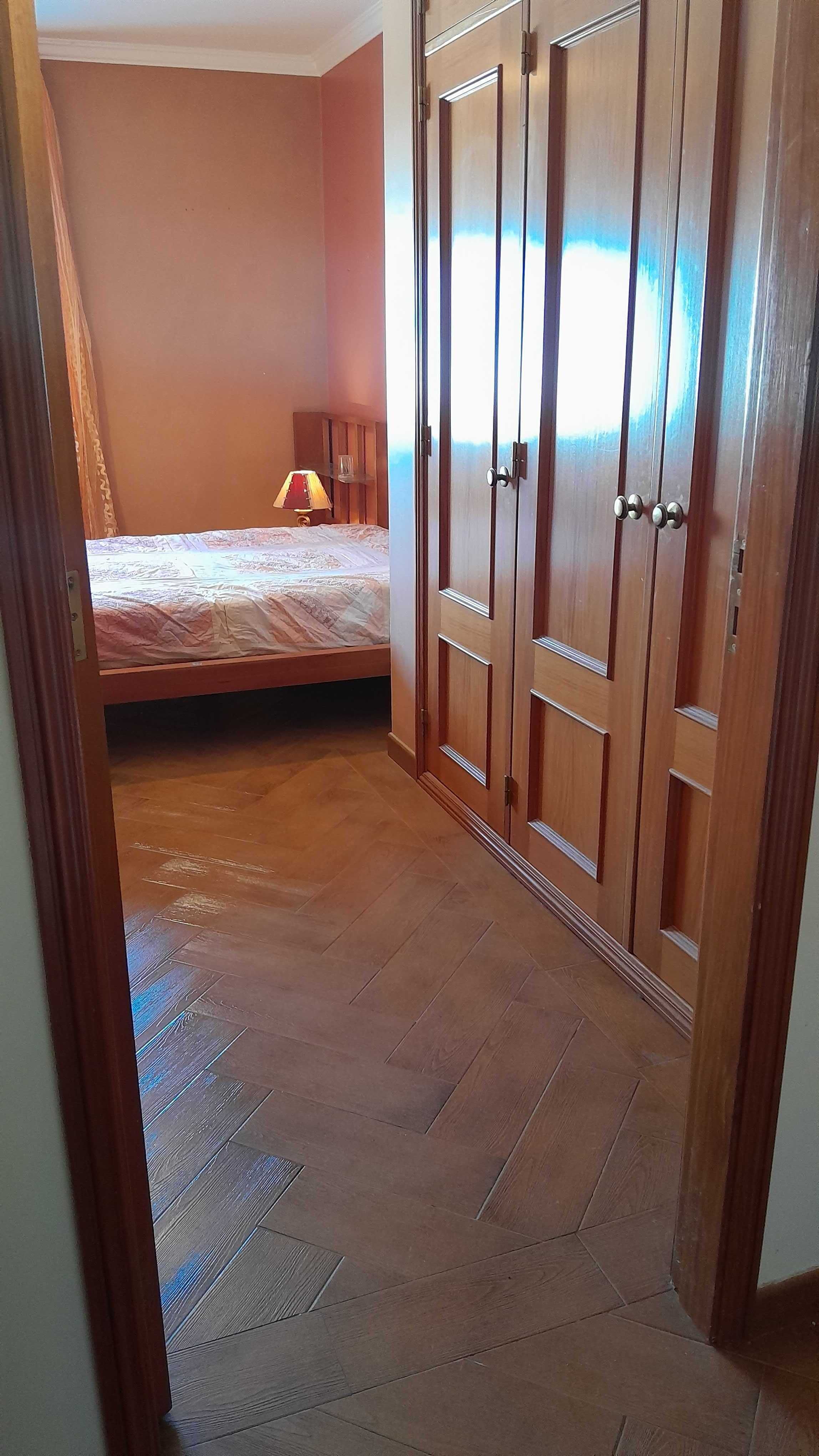 Quarto para alugar / Room to Rent