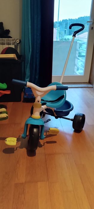 Triciclo e banheira
