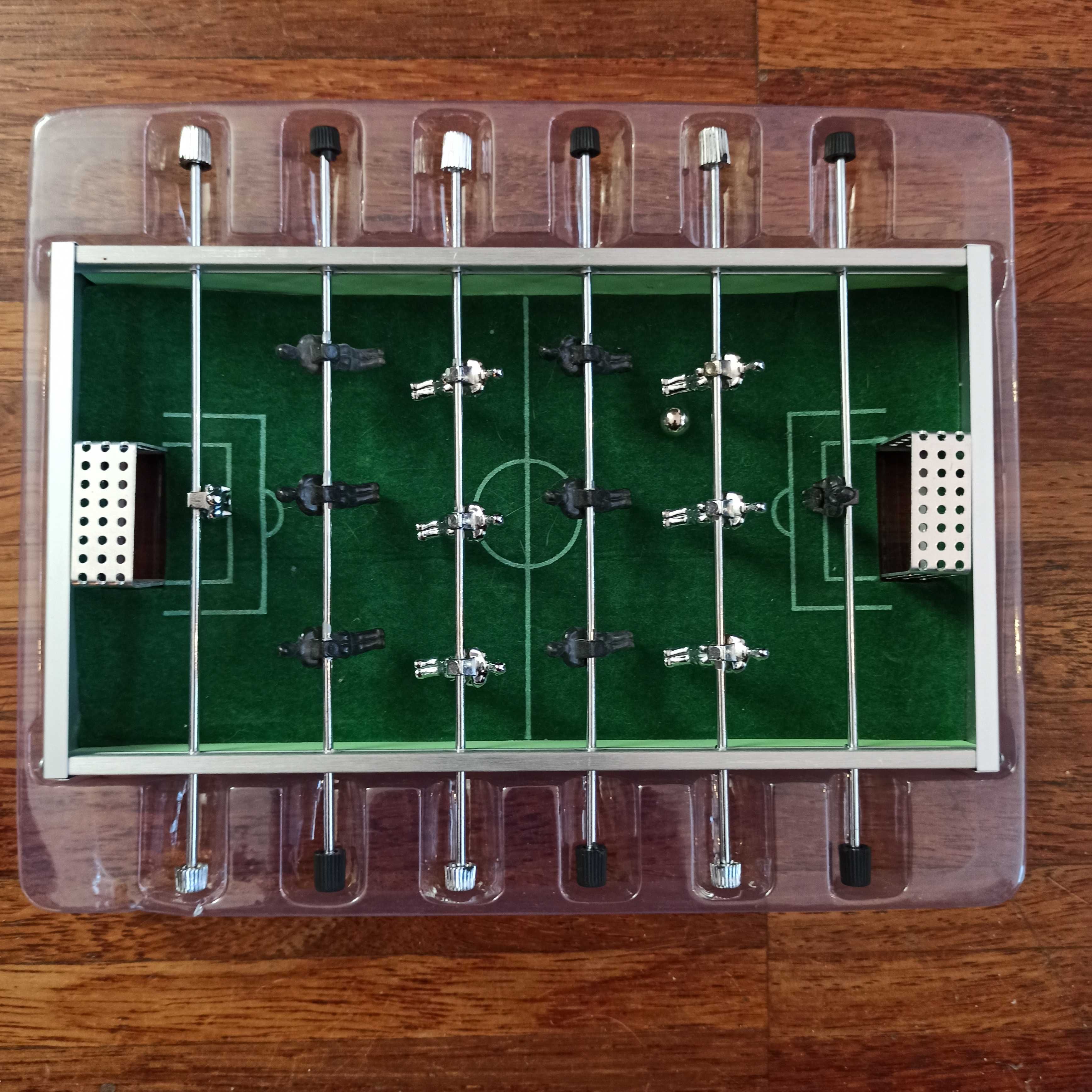 Piłkarzyki podręczne - Mini table soccer