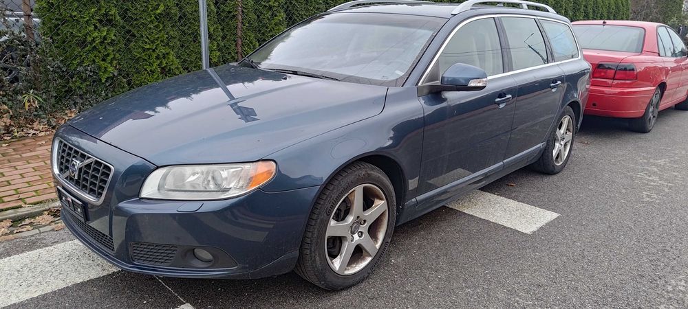 Volvo v70 III 2.4 d5 185km, AWD Manual