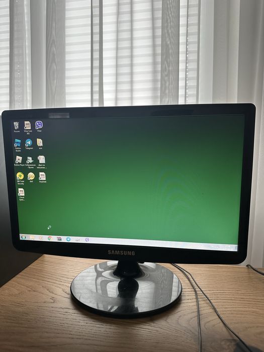 Монітор Samsung s19a10n