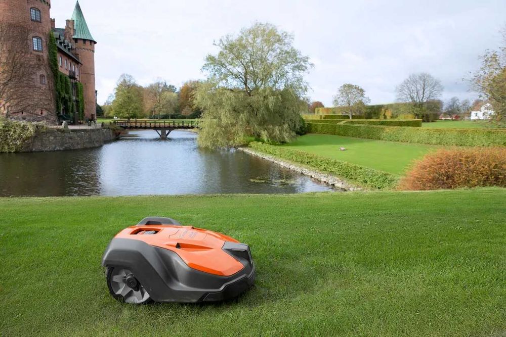 Husqvarna Automower® 520 – profesjonalny robot koszący do 2400 m²