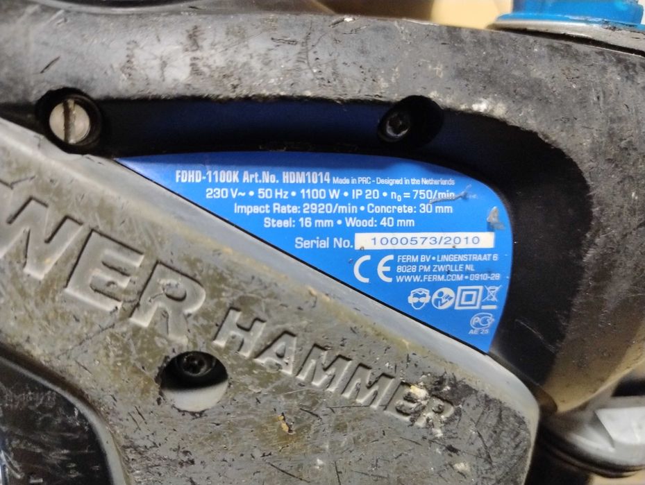 Młotowiertarka Ferm FDHD 1100K 1100W młot z walizką