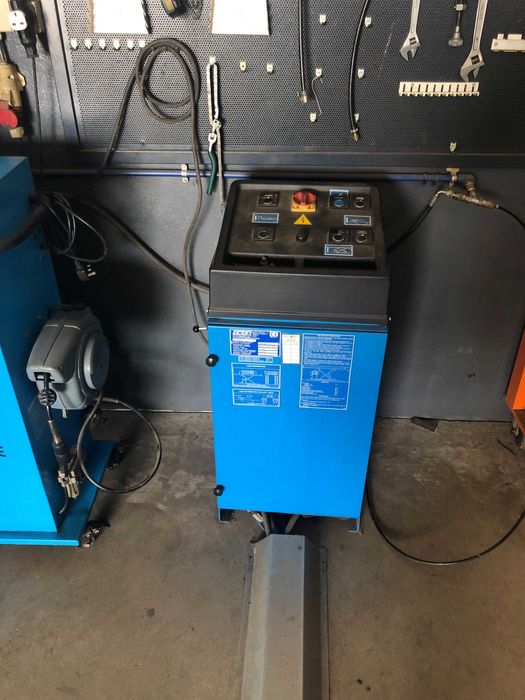 Elevador Hidr. T/Tesoura 4TON OMCN