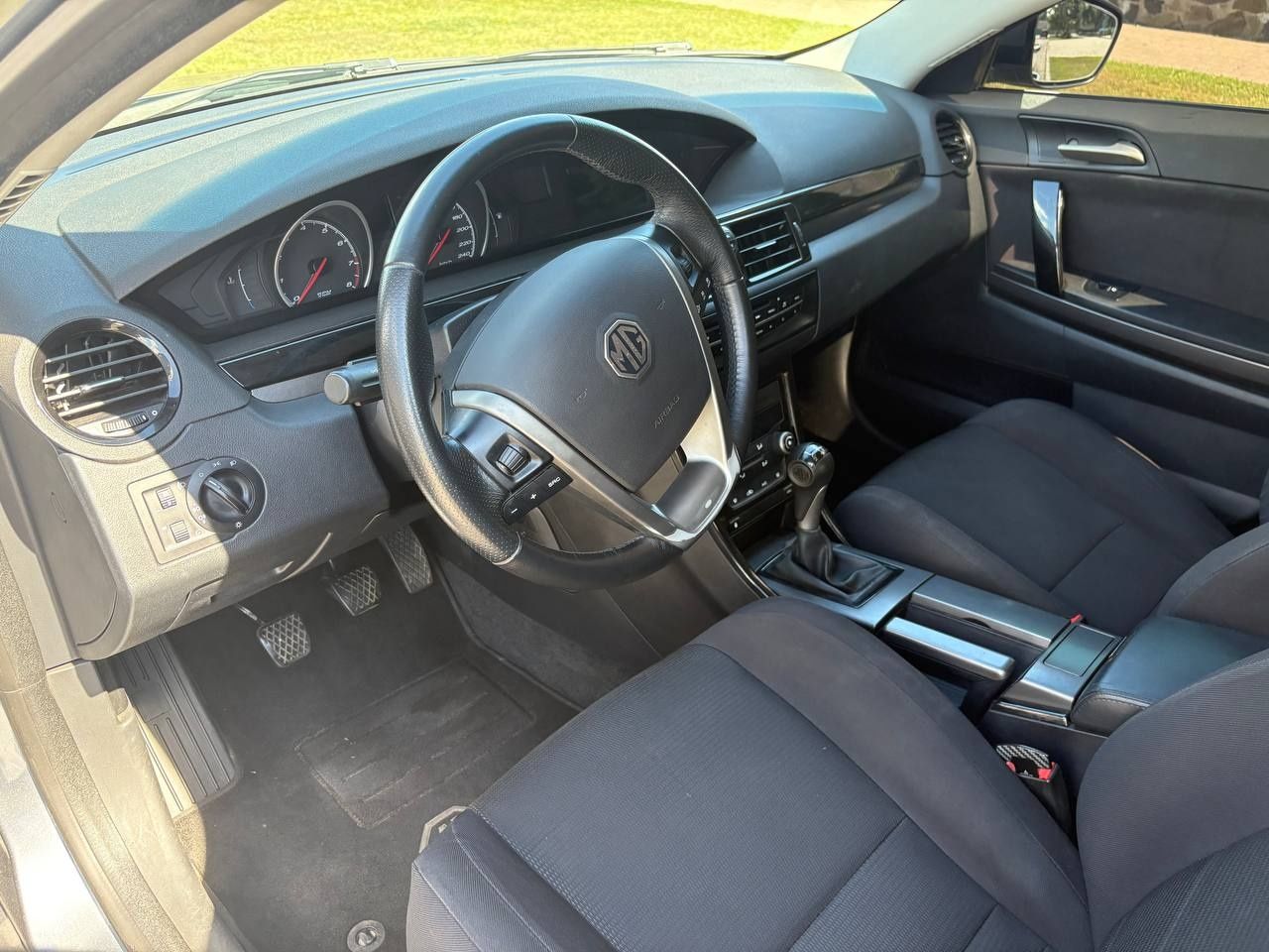 Автомобіль MG 6 Turbo