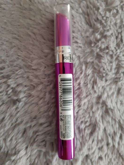 Pomadki revlon czerwona 755 i różowa 765