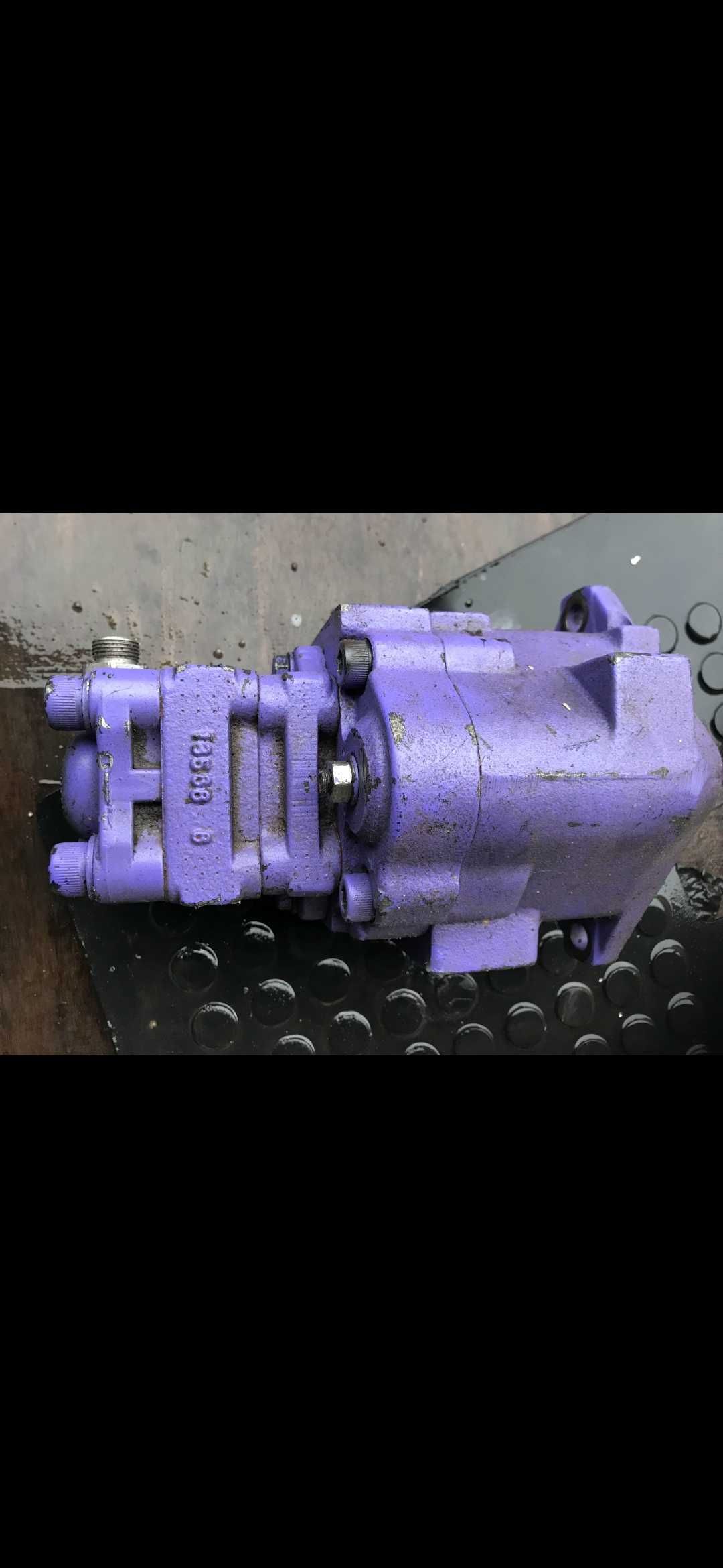 Pompa hydrauliczna do koparki KUBOTA KX36-3