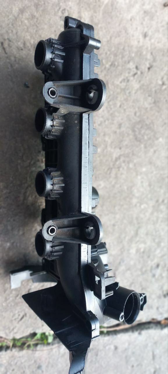 Клапанная крышка ДВС PEUGEOT/Citroen 1.4 HDI