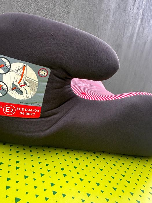 Banco Zippy para carro.