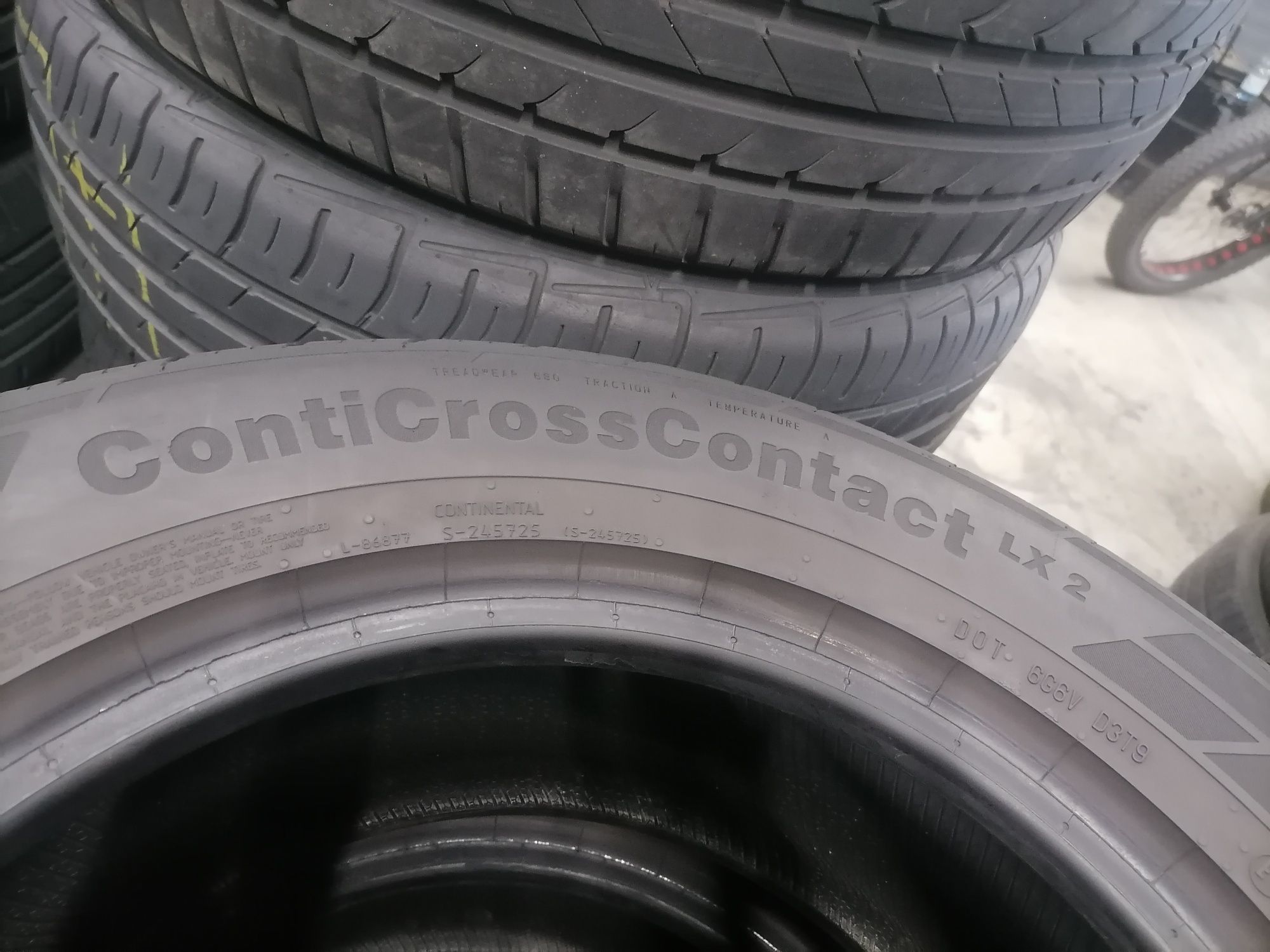 Шини БВ 215/65 R16 CONTINENTAL Cross Contact LX2 Склад