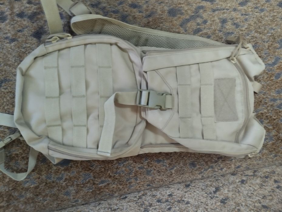 Продам гідратор Камелбек для води.