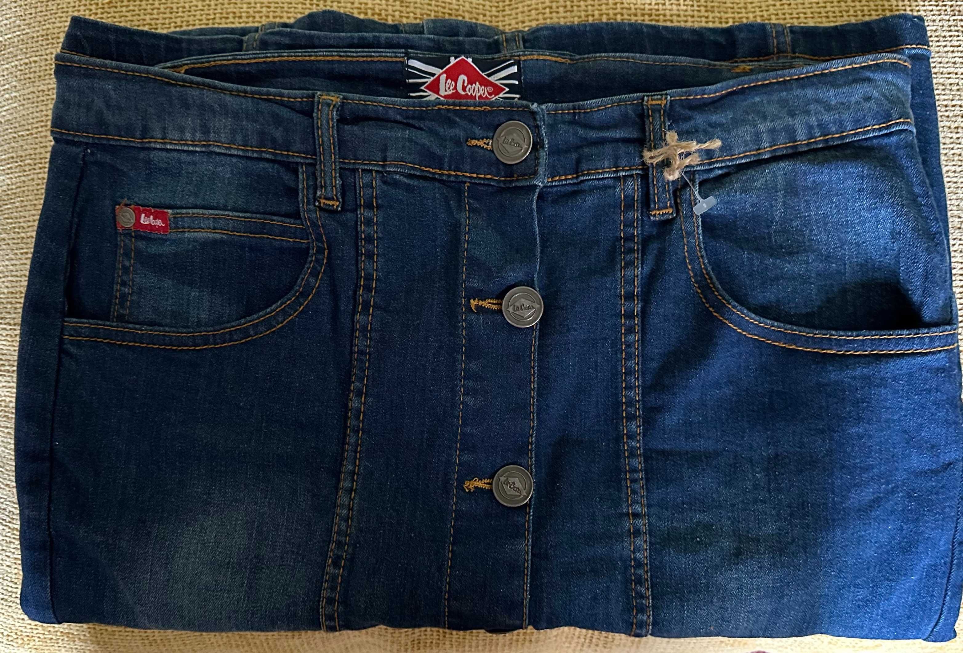 Продам жіночу джинсову спідницю Lee Cooper