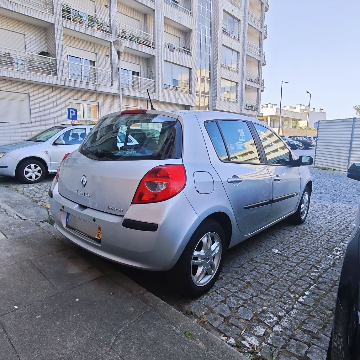 Renault Clio em excelente estado