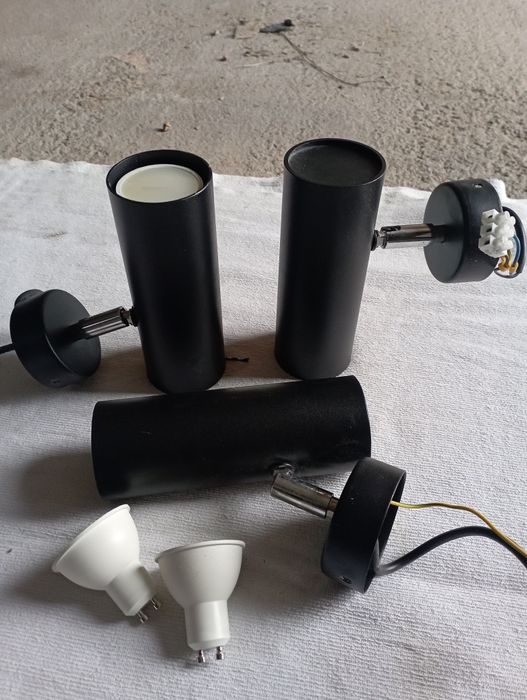 Точечний трековий чорний світильник