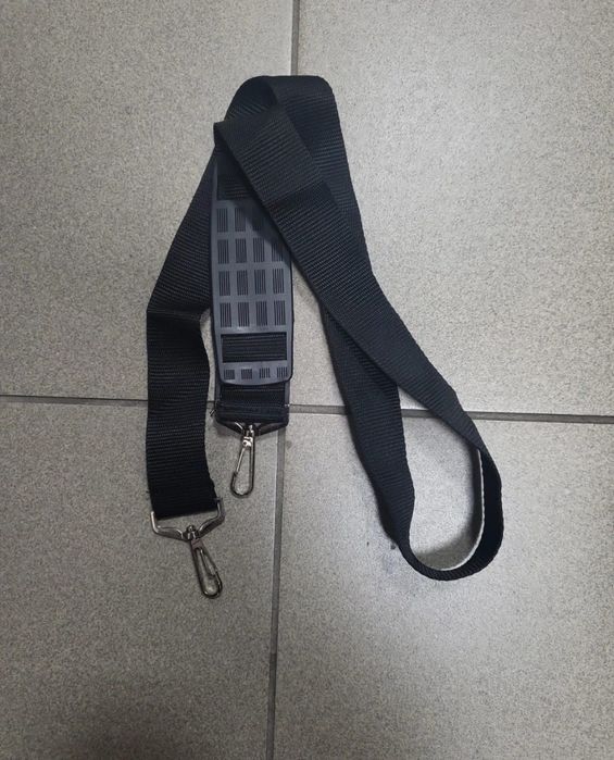 Różowa teczka na laptop 15,6 cali