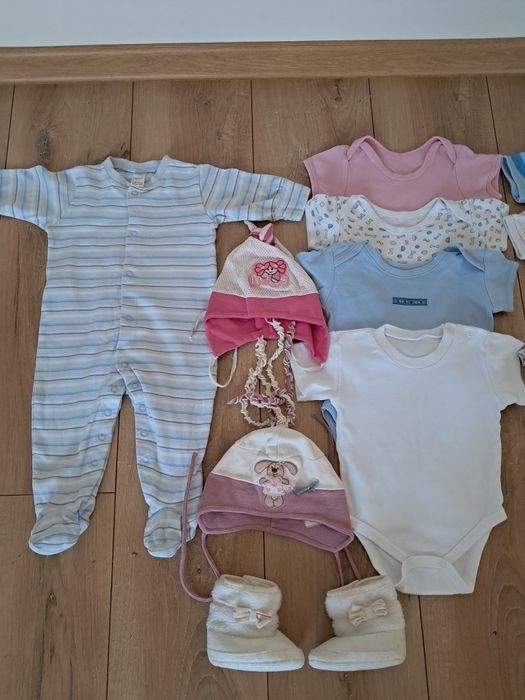 Paka ubranek dla dziewczynki r. 68