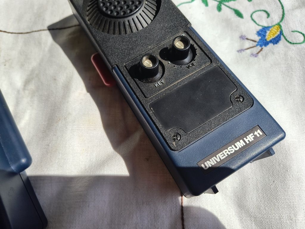 stare walkie talkie universum  hf 11
