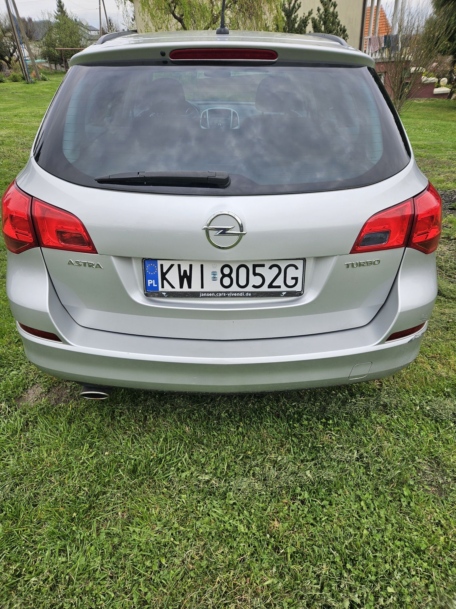 Opel Astra J 1.4t 2011r kombi zarejestrowany