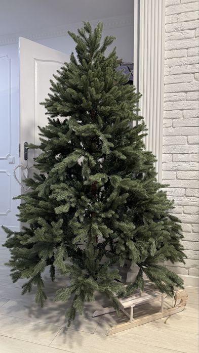 Новорічна Ялинка