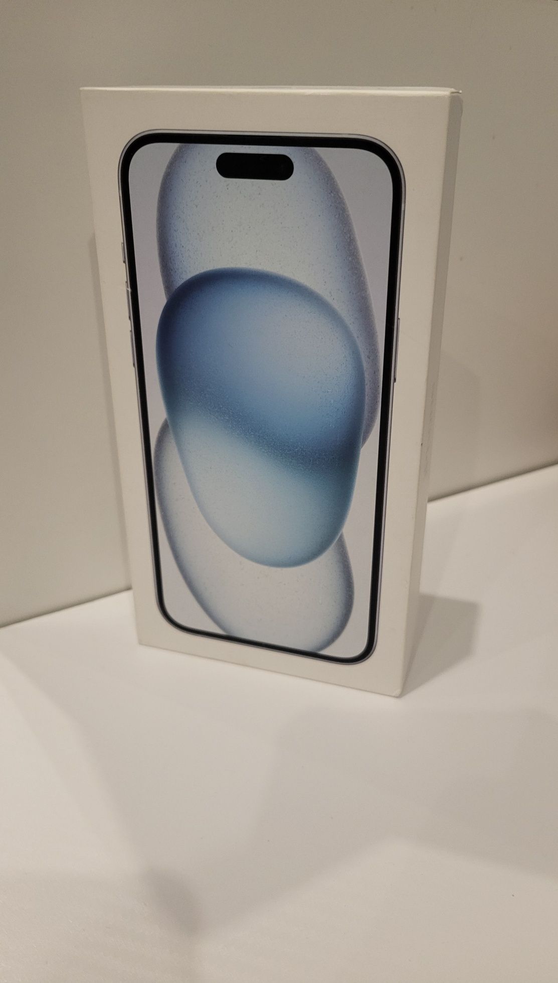 IPhone 15 plus jak nowy