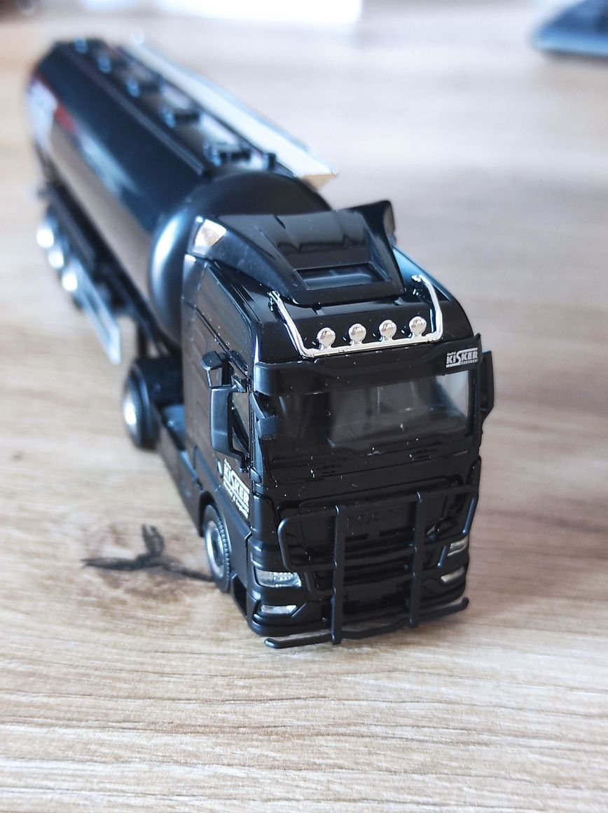 Herpa 1/87 MAN TGX + naczepa silos Andre Kisker