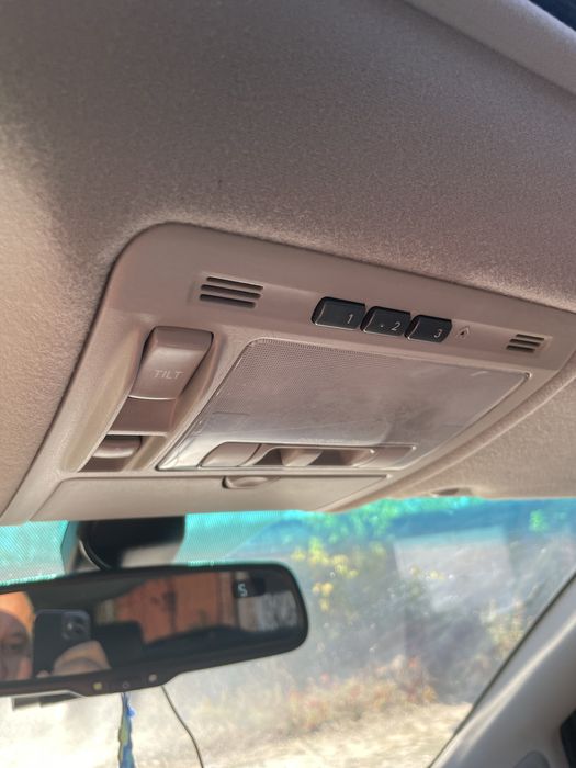 Продам Lexus RX400 h