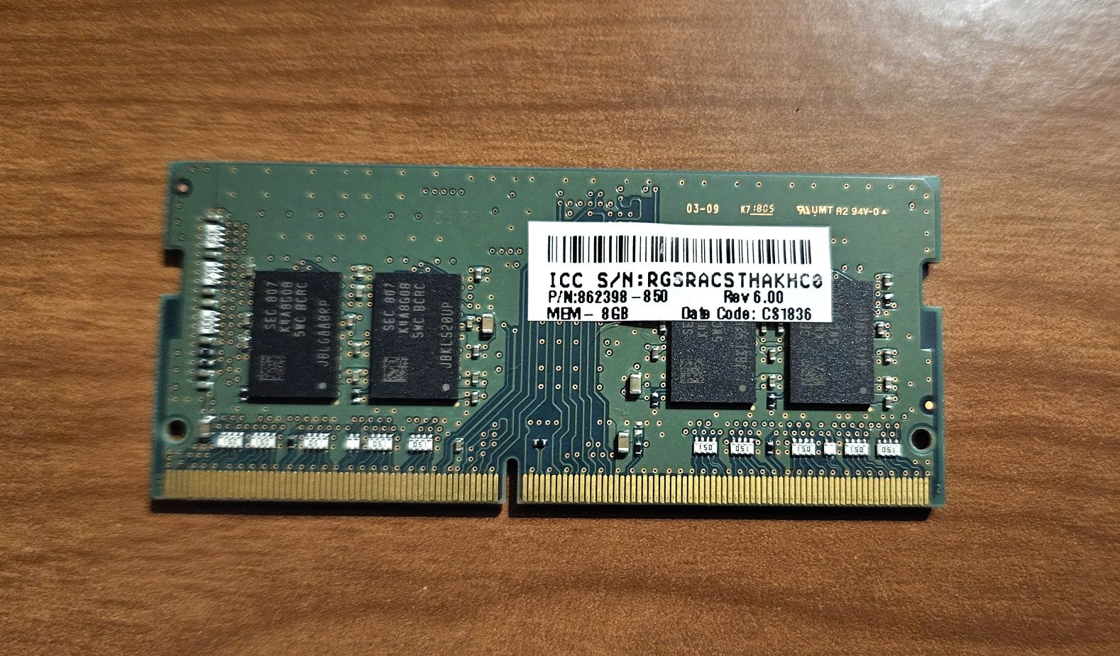 Memória RAM 8GB DDR4 PC4 2400T
