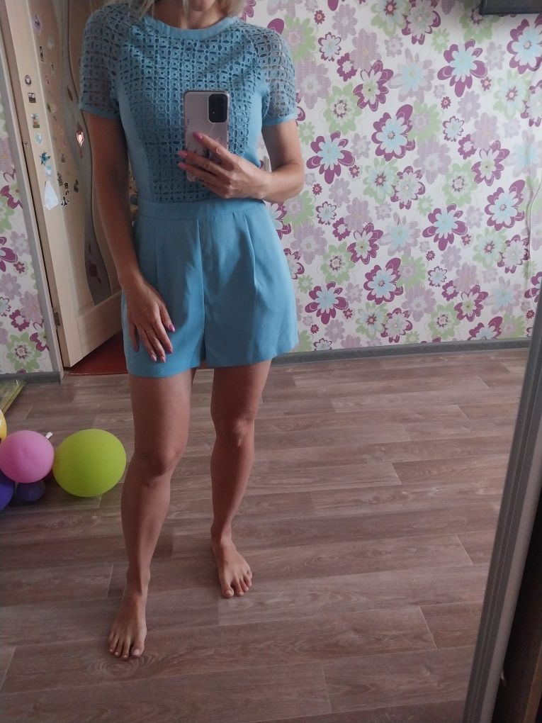 Продам комбинезон 44 размера