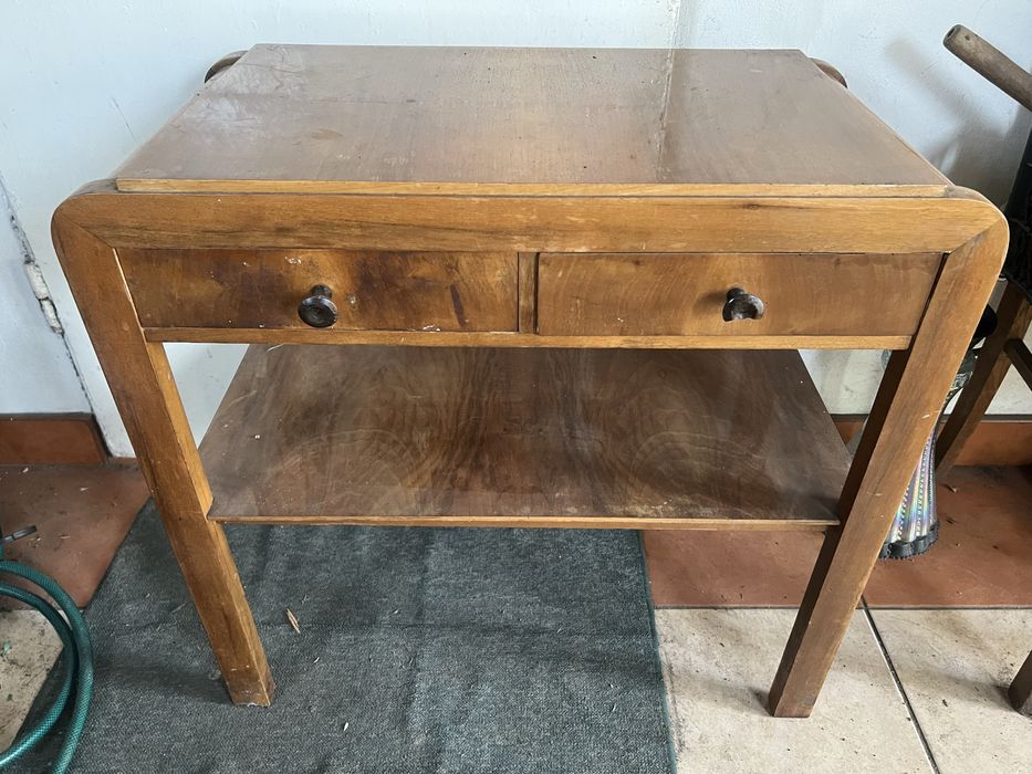 Stolik pod telewizor