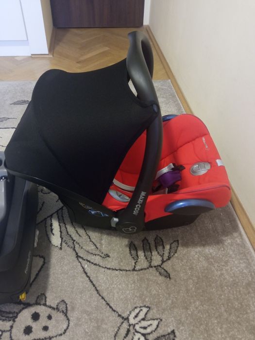Fotelik Maxi Cosi 0-13kg, baza ISOFIX FamillyFix, śpiworek
