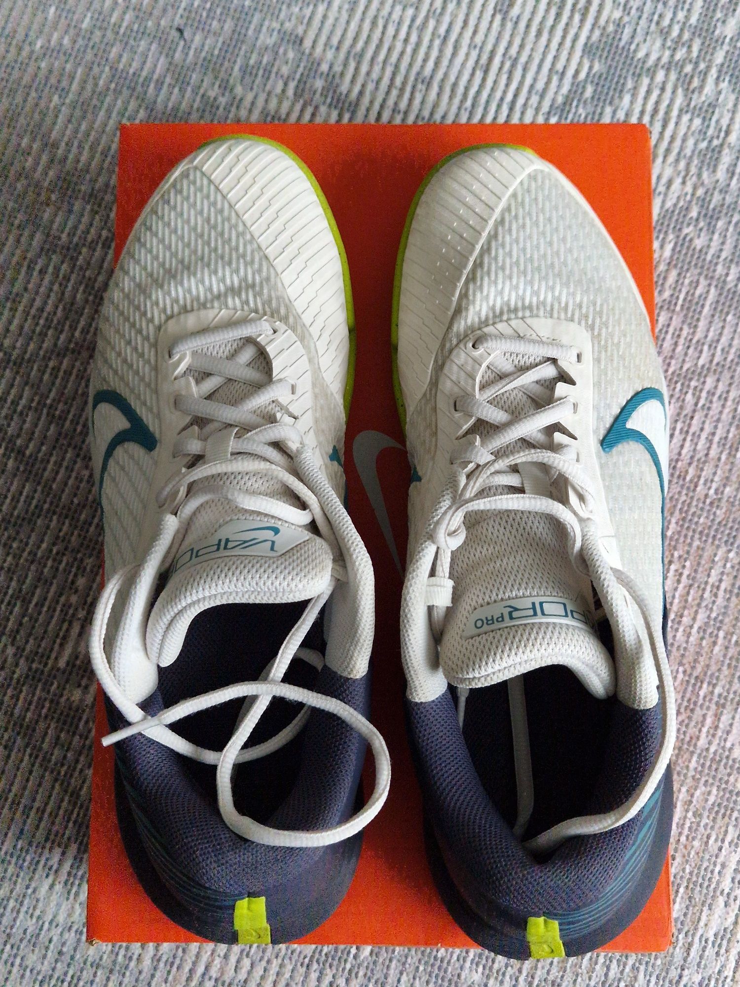 Тенісні кросівки Nike Vapor Pro 2 (Розмір 44.5 / 10.5 US)