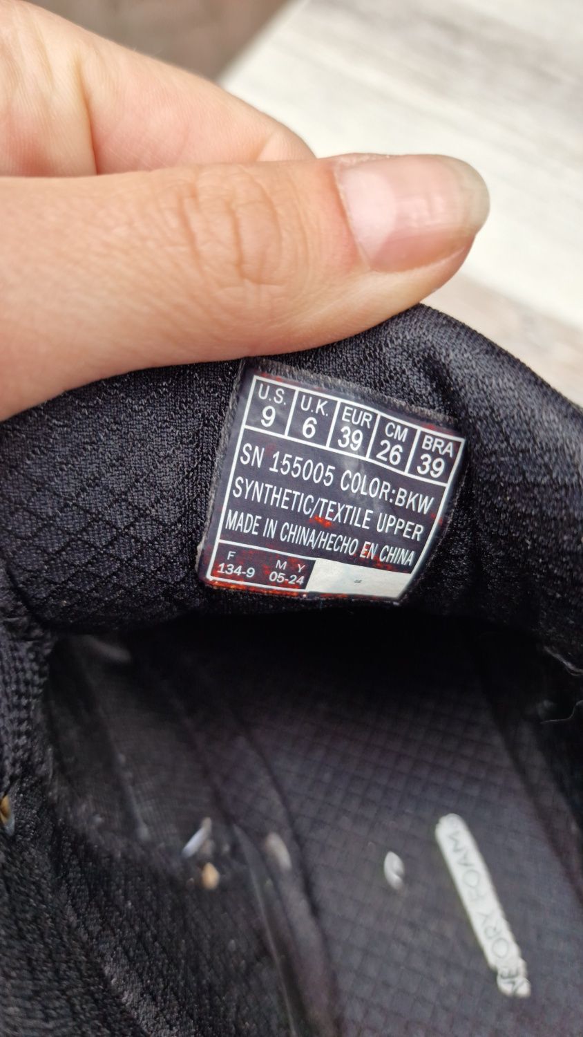 Жіночі Снікерcи Skechers Розмір 39