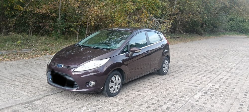 Sprzedam forda fiestę 2011r 1.4 TDCi 218000km