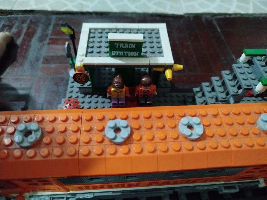 BRICK E FUN Traim Station