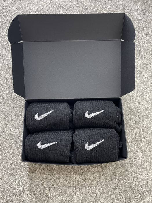 Nike Wysokie Czarne Skarpety 4 pary 42/46