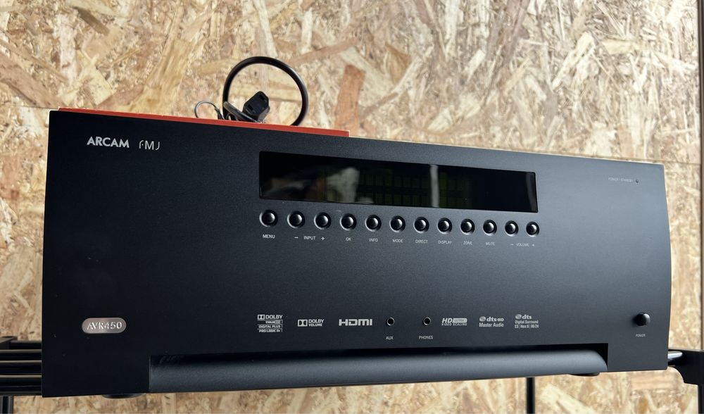 Arcam fmj AVR450 amplituner 7.1 w pieknym stanie + pilot mikrofon inst