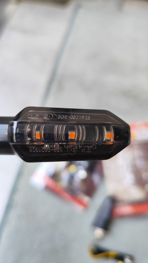 Picas led moto compatível com várias marcas