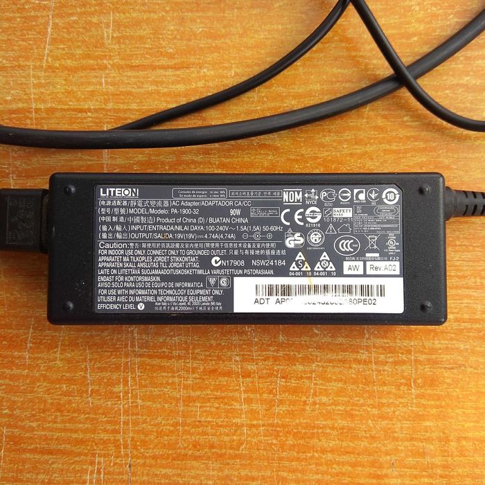Acer Aspire V5-573G-54208G1Takk (NX.MCEEU.004) IPS