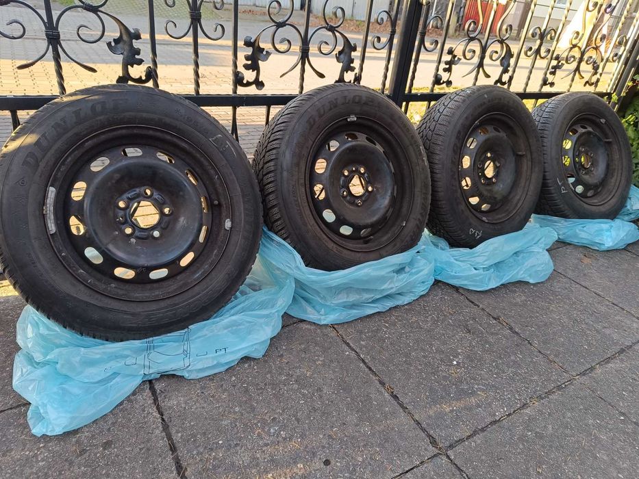 Koła na felgach stalowych + opony zimowe DUNLOP 195/65/R15 - VOLVO