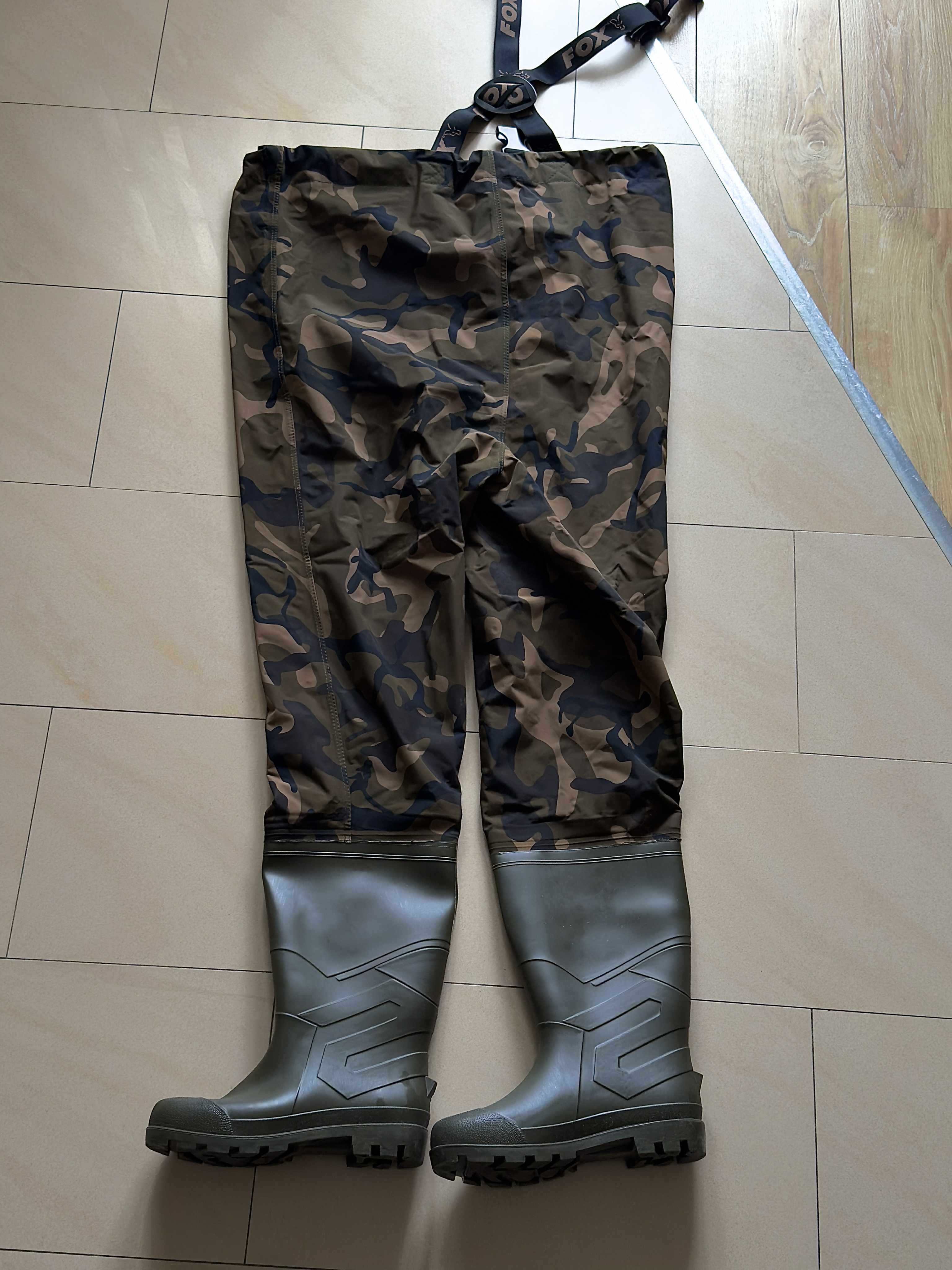 Spodniobuty Fox Lightweight Camo Roz.44