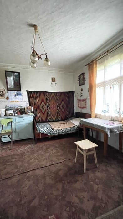 Мальовнича украінська хатина.Бізнес ідея для відпочинку. Земля в горах