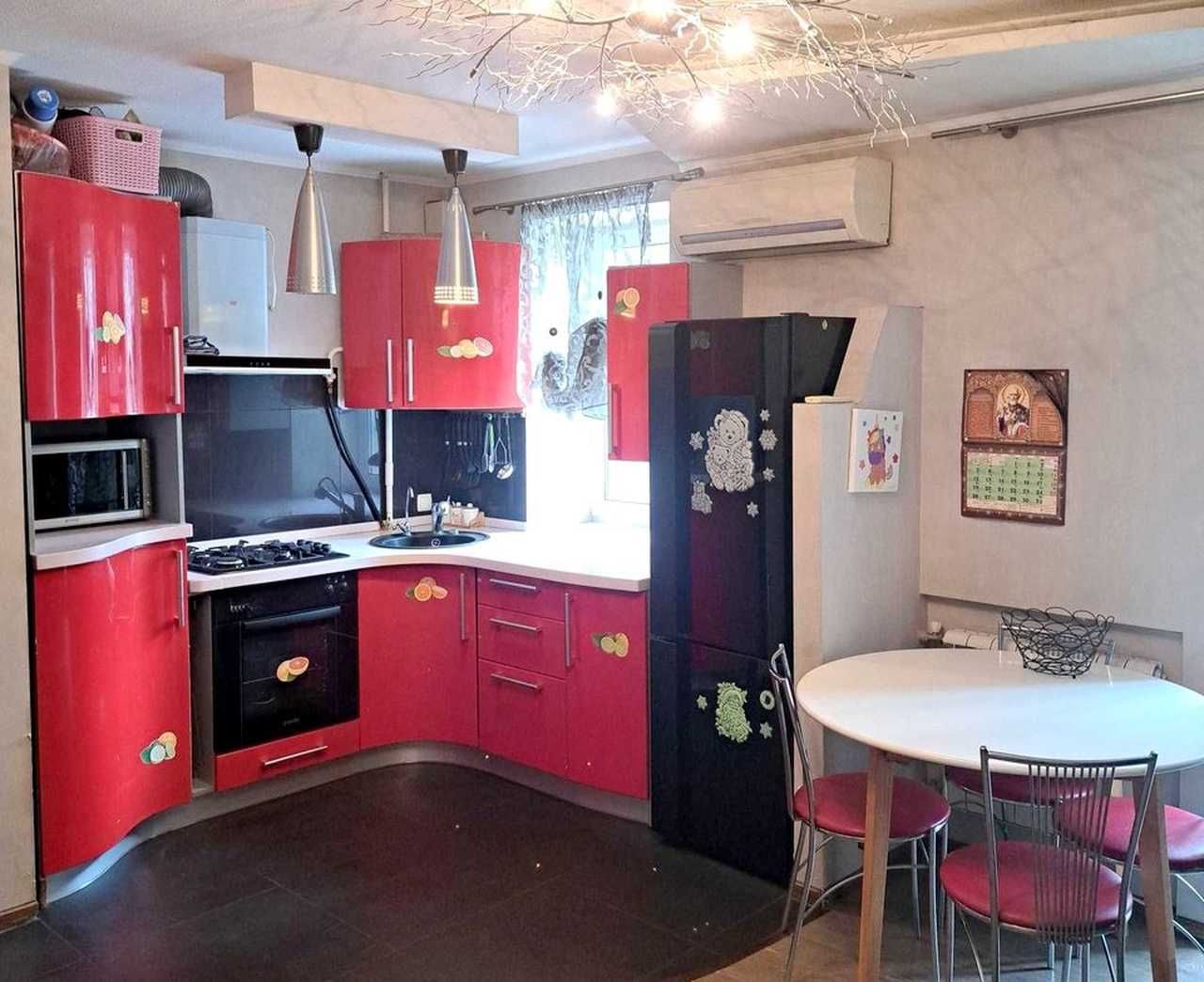 Продам 3-к квартиру в кирпичном доме на ул. Беляева 8, Фрунзенский