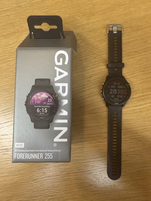 Garmin FORERUNNER 255 music