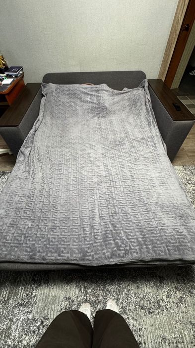 Продам диван з подушками