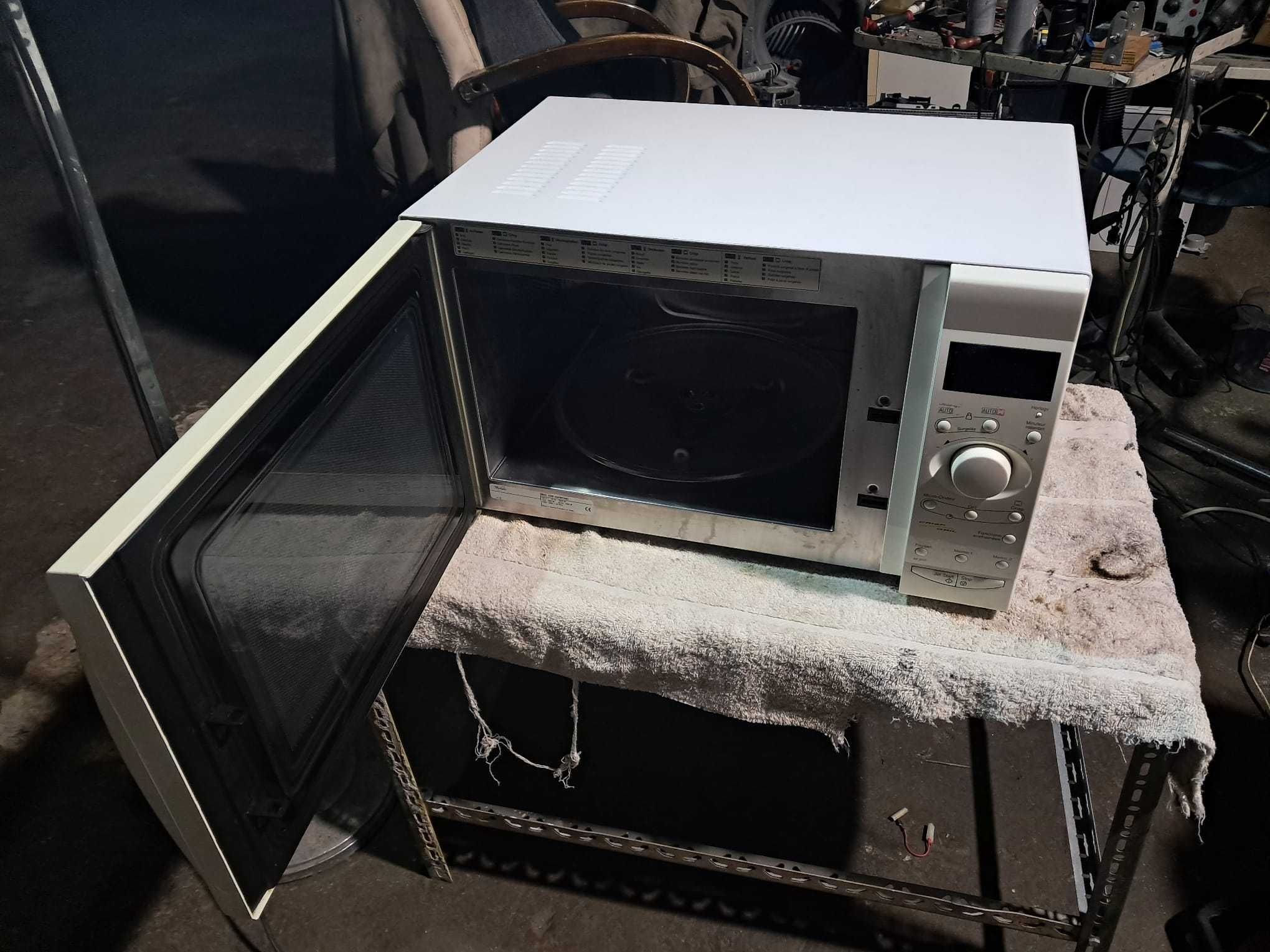 micro-ondas “Whirpool”